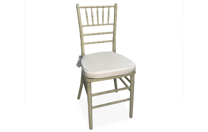 Cadeira Tiffany Fendi Ass. Oxford Branco c/ 2 Vivos